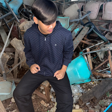 Profile photo of Ponlawat Summat